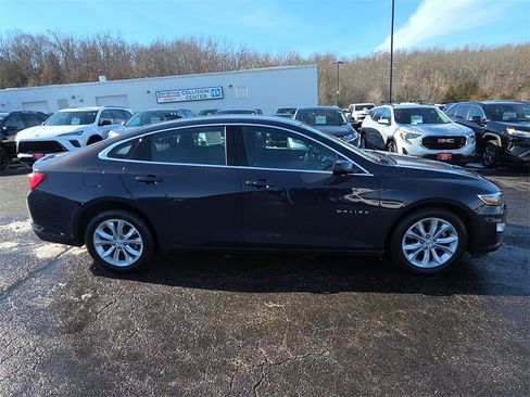 Used 2025 Chevrolet Malibu LT image 9
