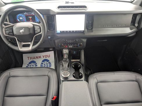 New 2025 Ford Bronco Badlands image 14