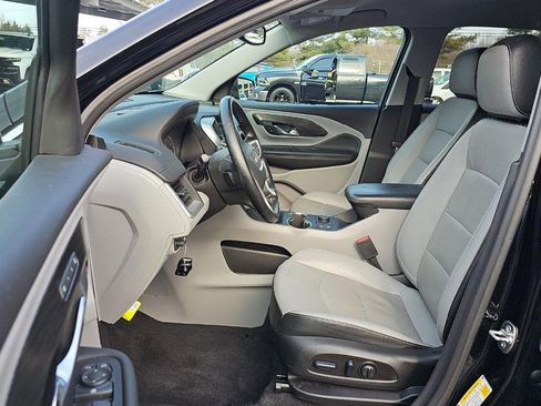 Certified 2024 GMC Terrain SLT w/ Infotainment Package II image 8