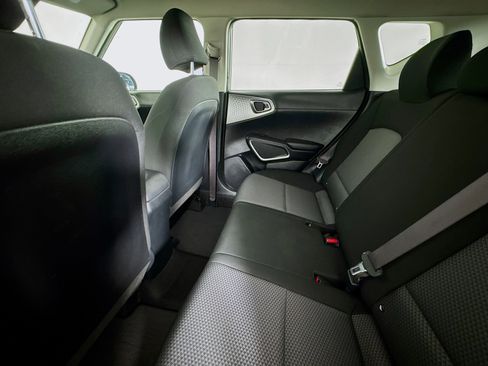 Used 2022 Kia Soul LX w/ Technology Package FWD image 23