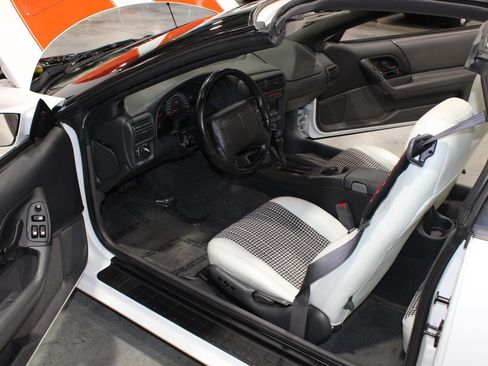 Used 1997 Chevrolet Camaro Z28 w/ Preferred Equipment Group 2 RWD image 6