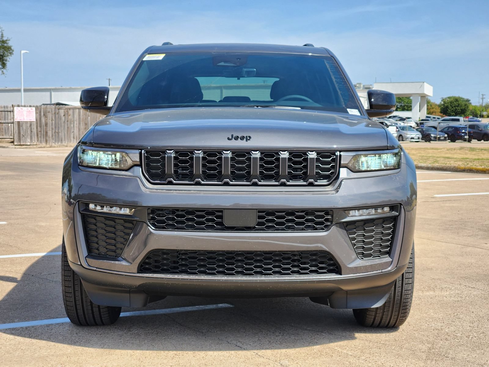 New 2026 Jeep Grand Cherokee Limited w/ Limited Altitude Package AWD/4WD image 7