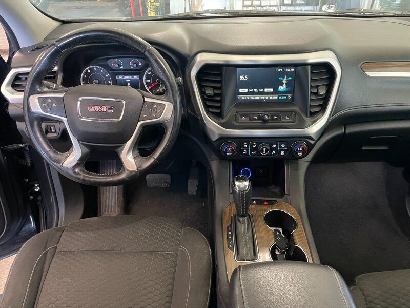 Used 2018 GMC Acadia SLE AWD/4WD image 6