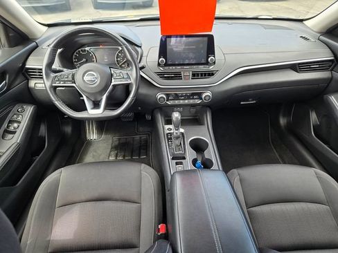 Used 2019 Nissan Altima 2.5 SV FWD image 9