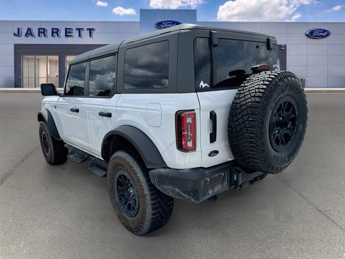 Certified 2023 Ford Bronco Wildtrak AWD/4WD image 3