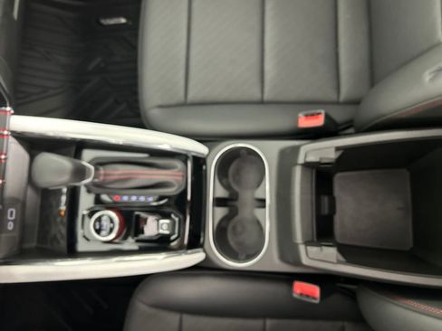 Used 2024 GMC Canyon AT4X image 16