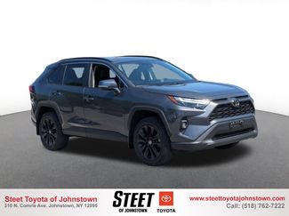 Used 2022 Toyota RAV4 XLE Premium image 1