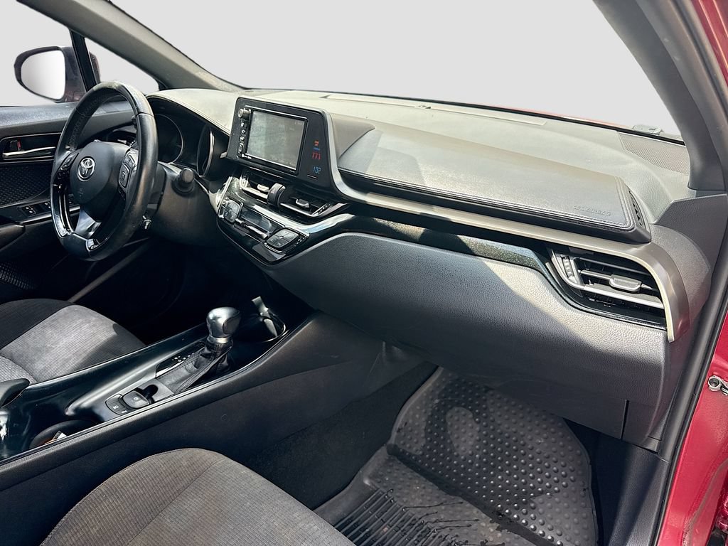 Used 2018 Toyota C-HR XLE FWD image 27
