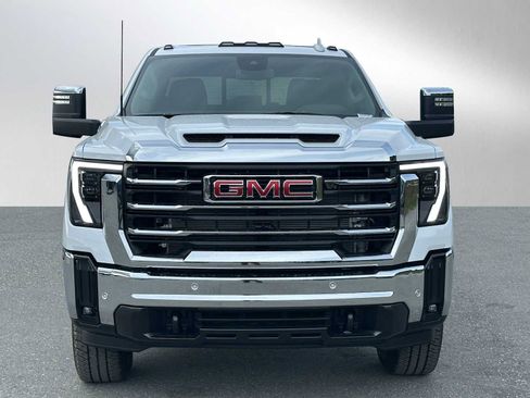 New 2025 GMC Sierra 3500 SLT w/ SLT Convenience Package image 8