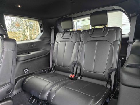 Used 2025 Jeep Grand Cherokee L Limited image 15