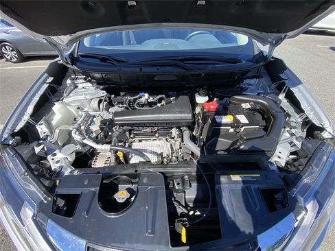 Certified 2020 Nissan Rogue SV w/ Sun & Sound Touring Package image 14