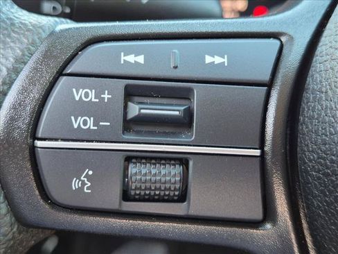 Used 2023 Honda Accord EX image 11