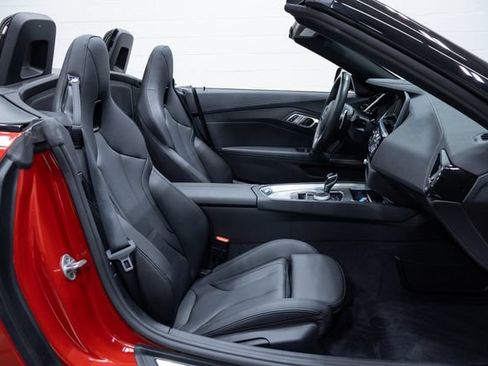 Used 2026 BMW Z4 M40i RWD image 21