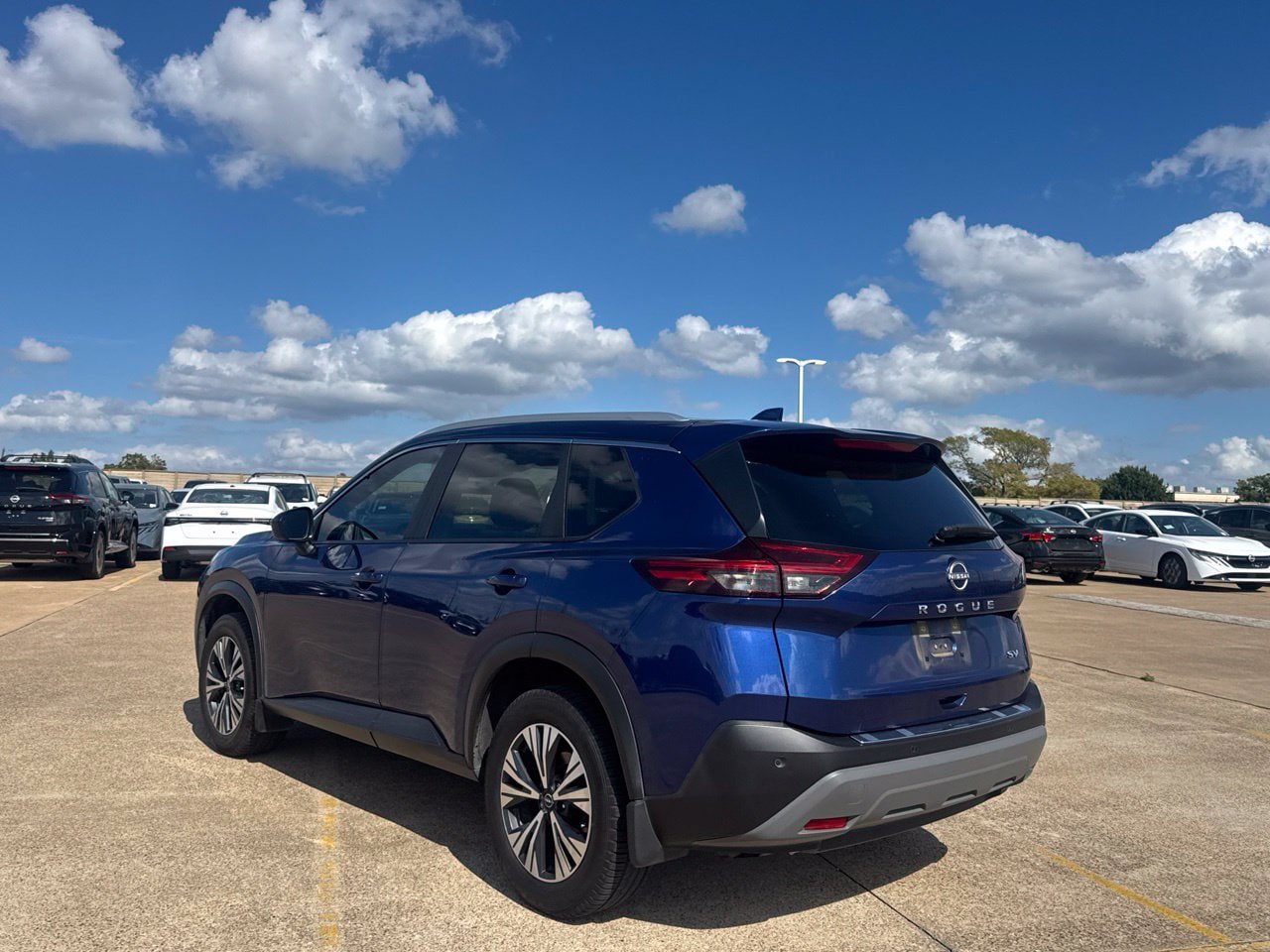 Certified 2023 Nissan Rogue SV w/ SV Premium B Package FWD image 18
