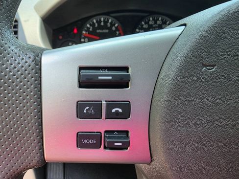 Used 2018 Nissan Frontier SV AWD/4WD image 18