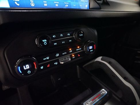 Used 2021 Ford Bronco First Edition AWD/4WD image 20