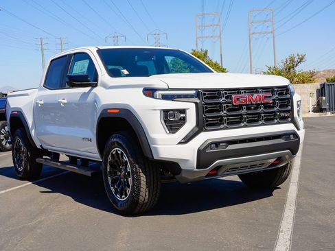 New 2026 GMC Canyon AT4 w/ Technology Plus Package AWD/4WD image 5