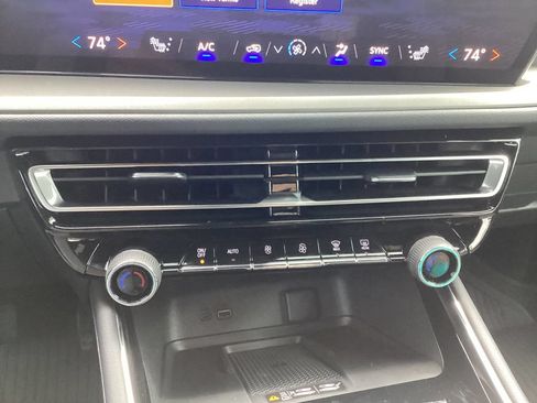 New 2026 Chevrolet Traverse LT w/ Driver Confidence Package FWD image 22
