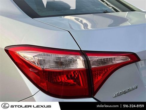 Used 2018 Toyota Corolla L image 11