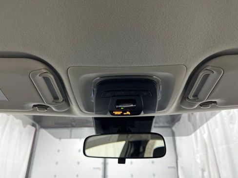 Used 2025 Toyota Corolla LE image 39