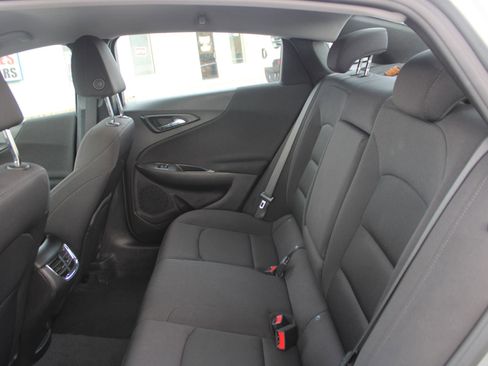 Used 2023 Chevrolet Malibu LT image 15