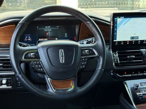 Used 2023 Lincoln Navigator Black Label AWD/4WD image 39