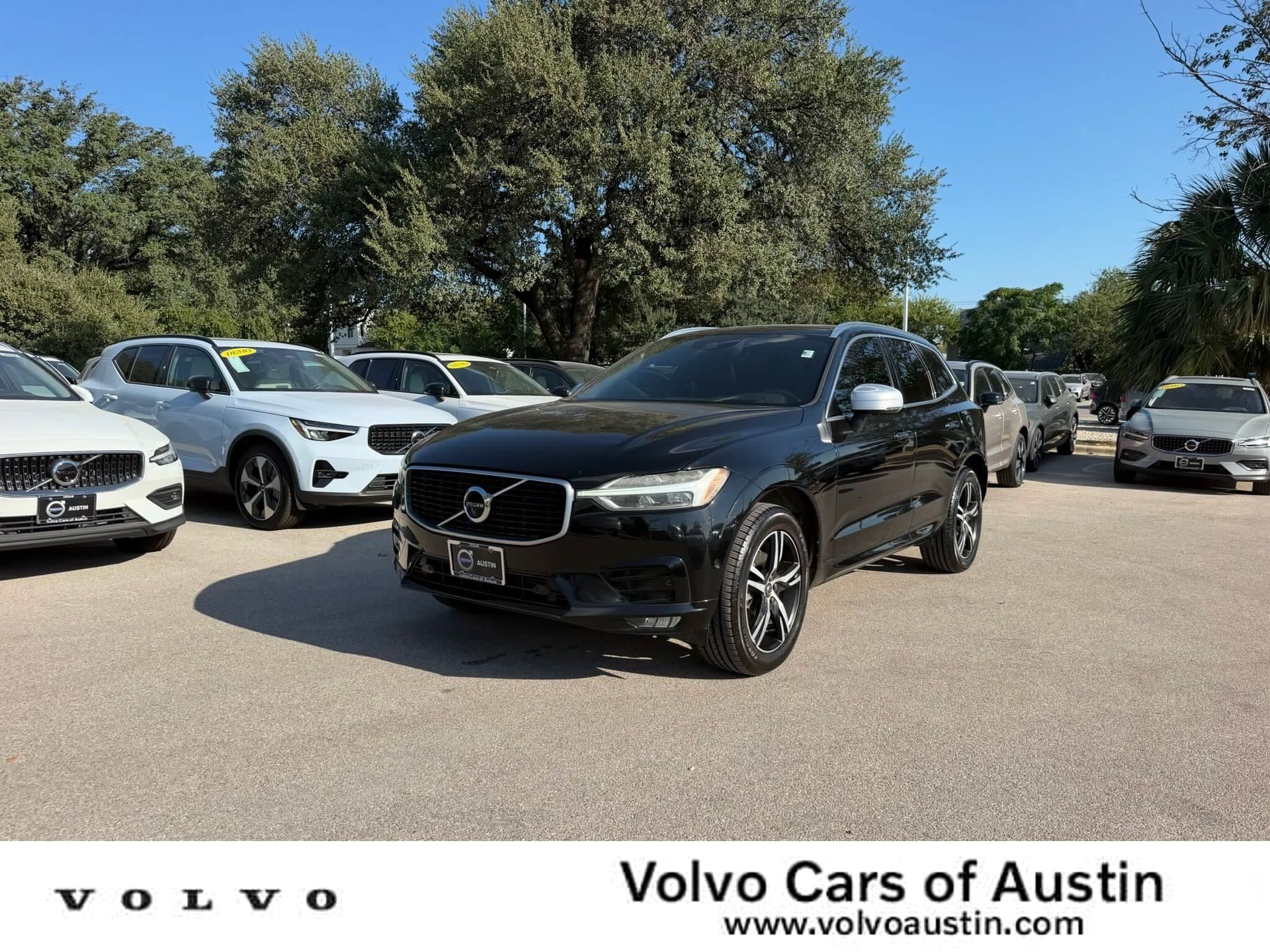 Used 2019 Volvo XC60 T5 R-Design w/ Protection Package Premier FWD image 1