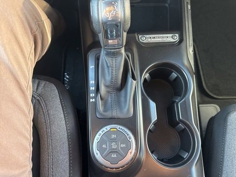New 2025 Ford Bronco Base w/ Sasquatch Package image 24