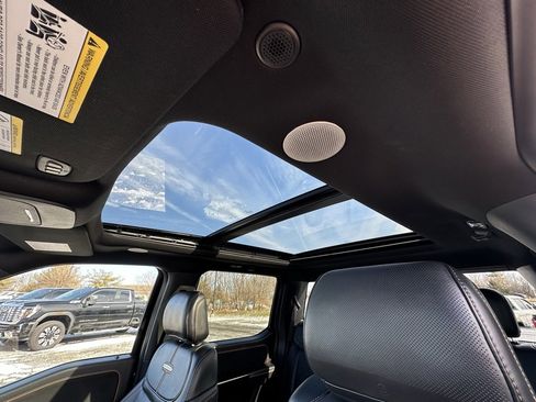 Used 2021 Ford F150 Platinum w/ FX4 Off-Road Package image 3