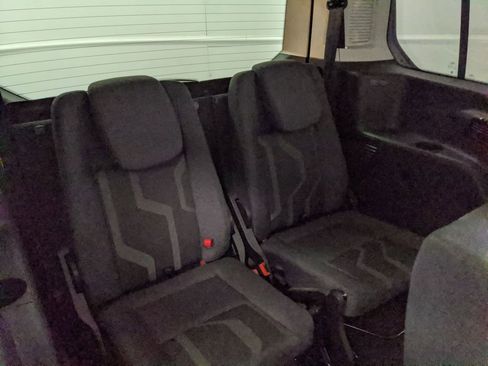 Certified 2018 Ford Transit Connect XLT image 20