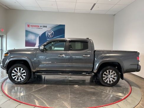 Used 2023 Toyota Tacoma Limited image 3