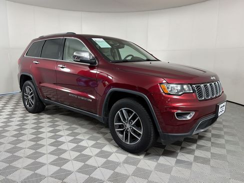 Used 2017 Jeep Grand Cherokee Limited RWD image 7