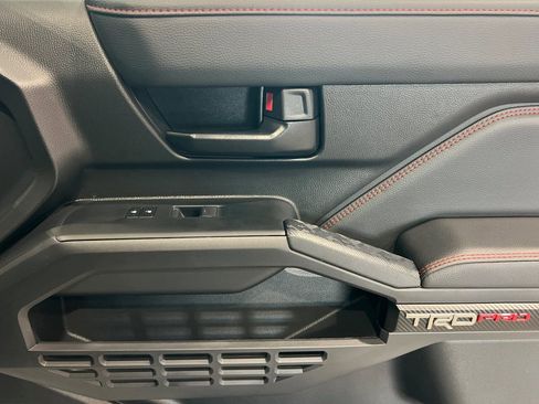Used 2025 Toyota Tacoma TRD Pro image 21