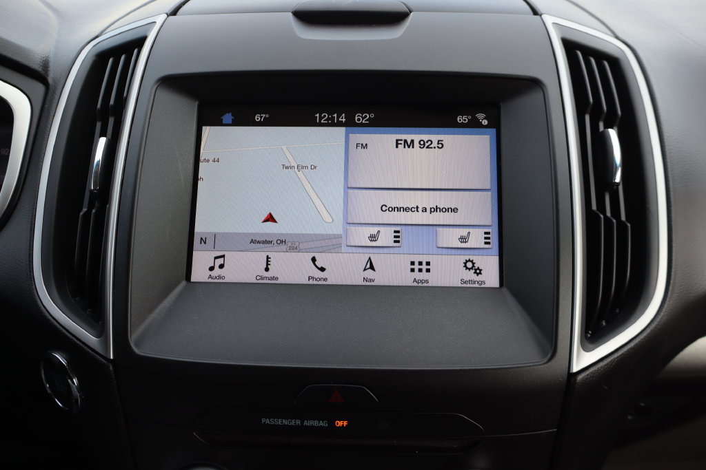 Used 2017 Ford Edge SEL w/ Equipment Group 201A AWD/4WD image 10