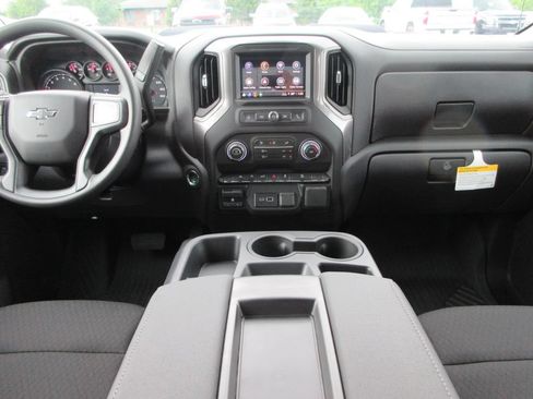 New 2026 Chevrolet Silverado 1500 Custom Trail Boss AWD/4WD image 16