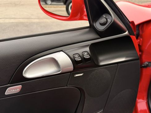 Used 2005 Porsche Boxster S image 28