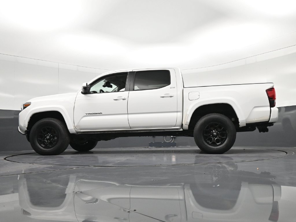 Used 2022 Toyota Tacoma SR5 w/ Technology Package RWD image 34