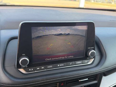 Certified 2023 Nissan Rogue SV FWD image 20