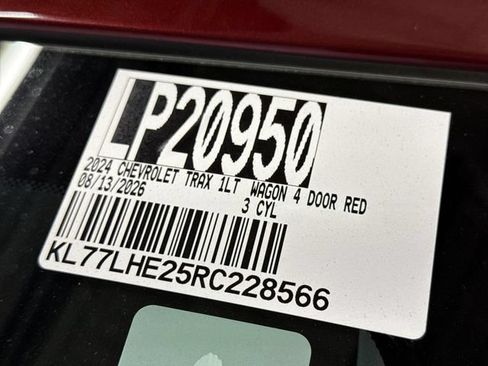 Certified 2024 Chevrolet Trax LT FWD image 29