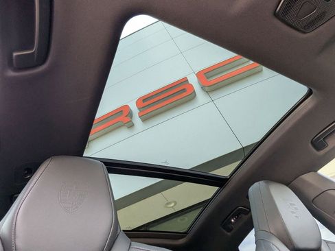 New 2025 Porsche Macan 4S Electric image 27