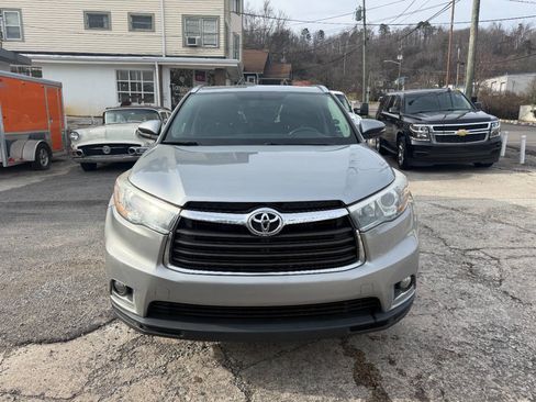 Used 2016 Toyota Highlander Limited image 3