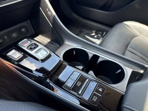 Used 2023 Hyundai Sonata Limited FWD image 23