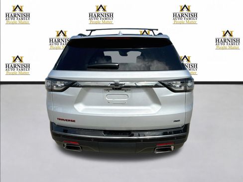 Used 2021 Chevrolet Traverse Premier w/ Redline Edition AWD/4WD image 5