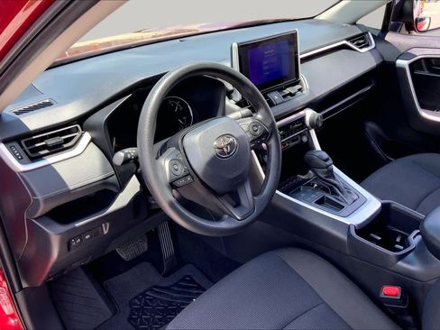 Certified 2025 Toyota RAV4 LE FWD image 17