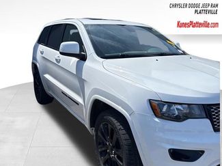 Used 2020 Jeep Grand Cherokee Altitude video 1