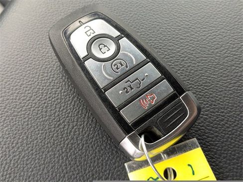 Used 2023 Ford F350 Lariat w/ Lariat Ultimate Package image 28