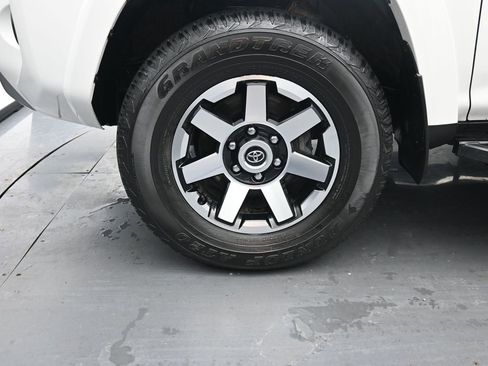 Used 2022 Toyota 4Runner TRD Off-Road Premium image 12