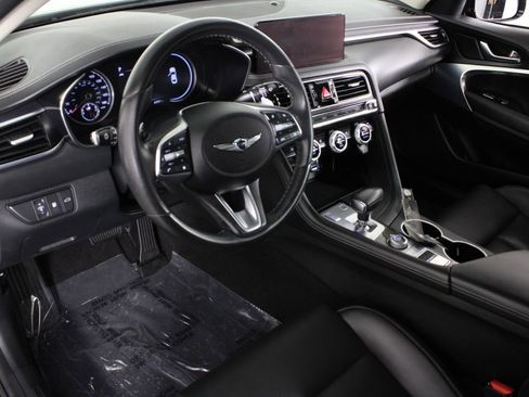 Used 2023 Genesis G70 2.0T RWD image 17