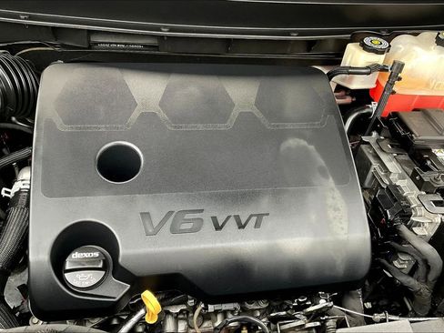 Used 2021 Buick Enclave Premium w/ LPO, Cargo Package image 31