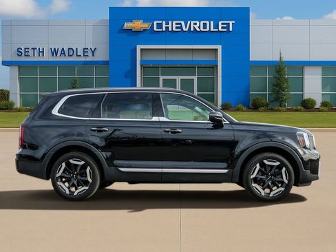 Used 2025 Kia Telluride S AWD/4WD image 8